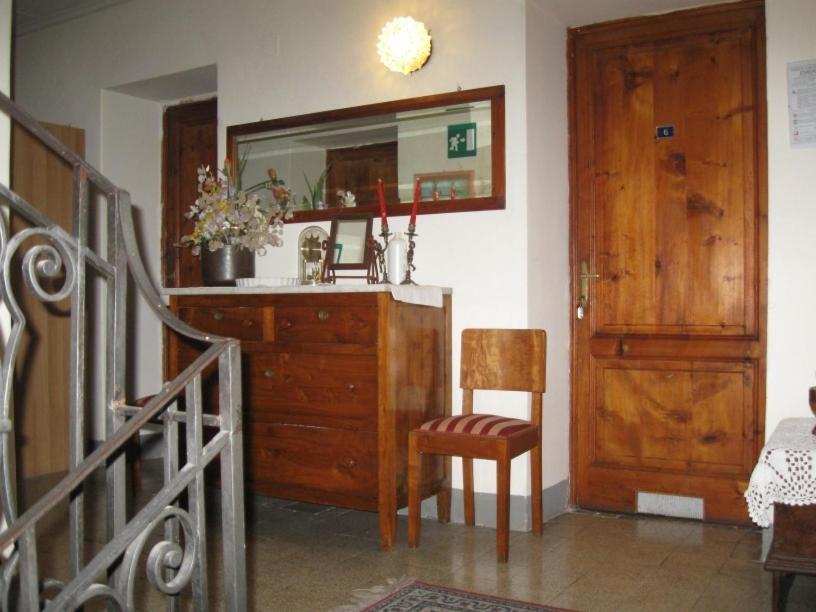 Albergo Ristorante Guidi Пистойя Экстерьер фото