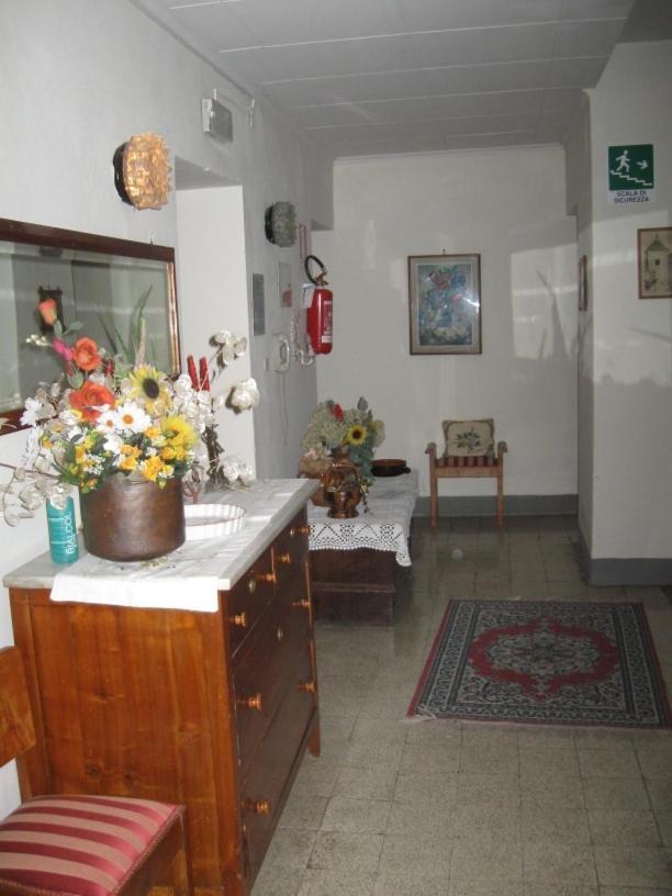Albergo Ristorante Guidi Пистойя Экстерьер фото