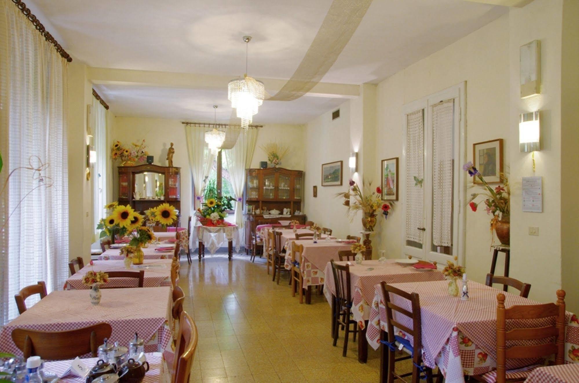 Albergo Ristorante Guidi Пистойя Экстерьер фото